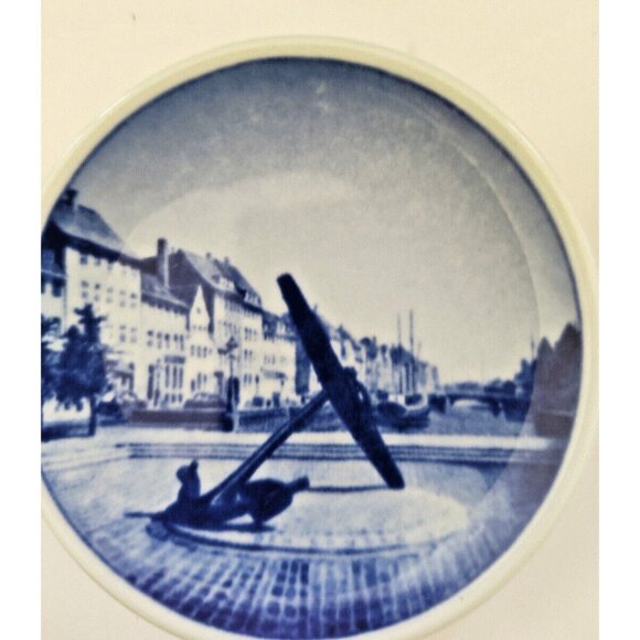 ROYAL COPENHAGEN DENMARK MINI PLAQUES 3 1/4" Diameter (set of 4) see details - Picture 5 of 12